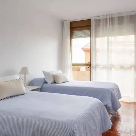 Apartamento En Alto Miranda Con Parking Apartment *