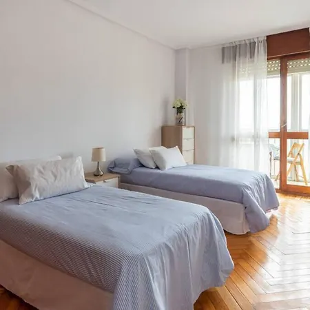 Apartamento En Alto Miranda Con Parking Santander