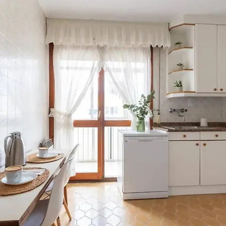 Apartamento En Alto Miranda Con Parking Apartment *